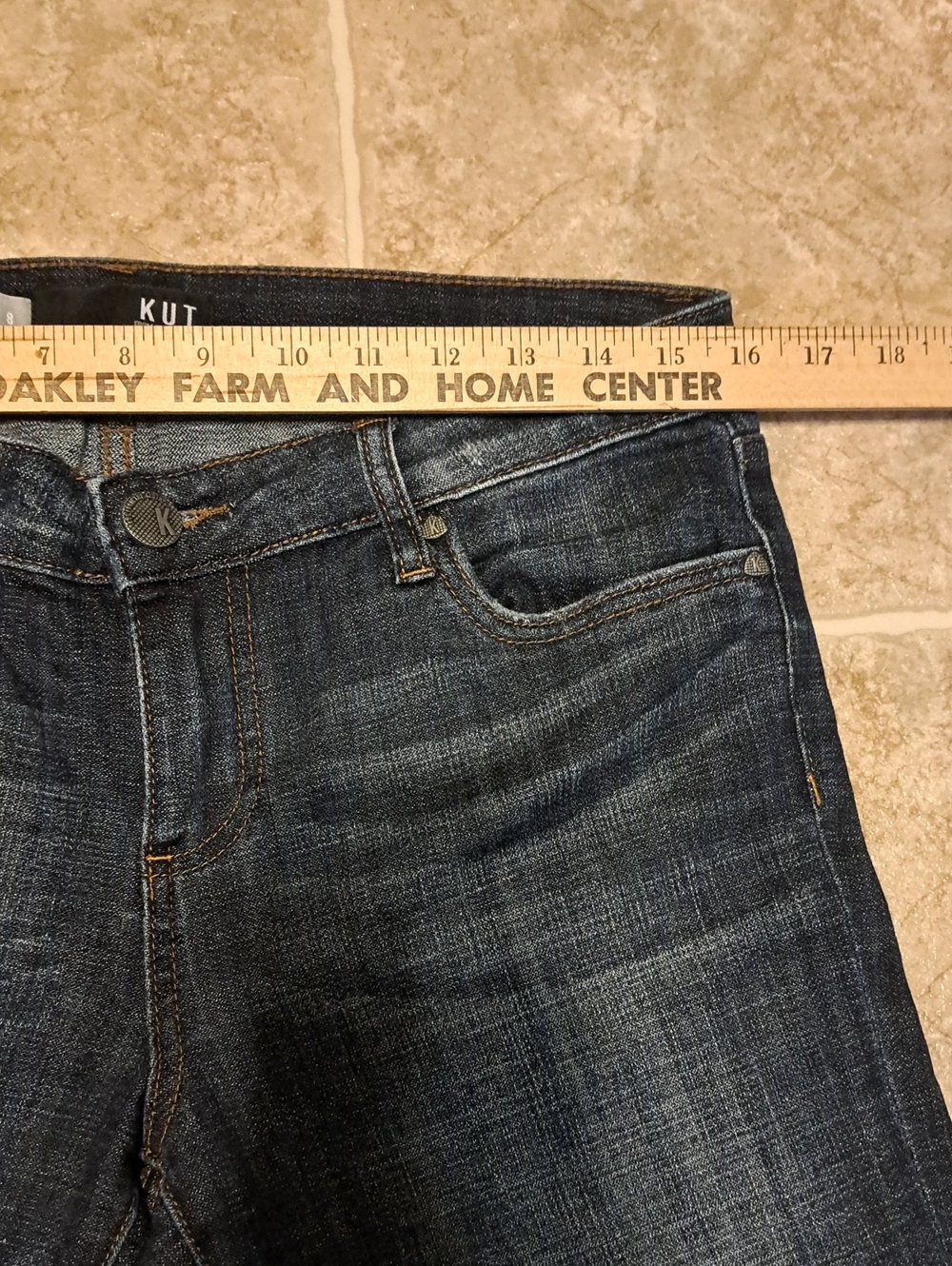 Kut from the Kloth Dark Indigo Cropped Stretch Jeans. Size 8. - Picture 6 of 12